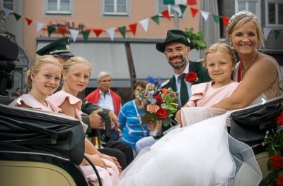 Königliche Kutschen: Lippstädter Schützenverein glänzt mit Parade
